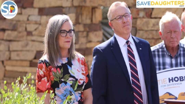 Katie Hobbs : Bio, Wiki, Age, Net Worth 1668682340CompressJPEG.Online 50kb 9420