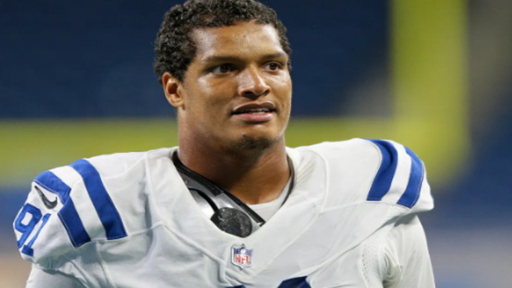 Isaac Rochell : Bio, Wiki, Age, Net Worth Screenshot 1 5