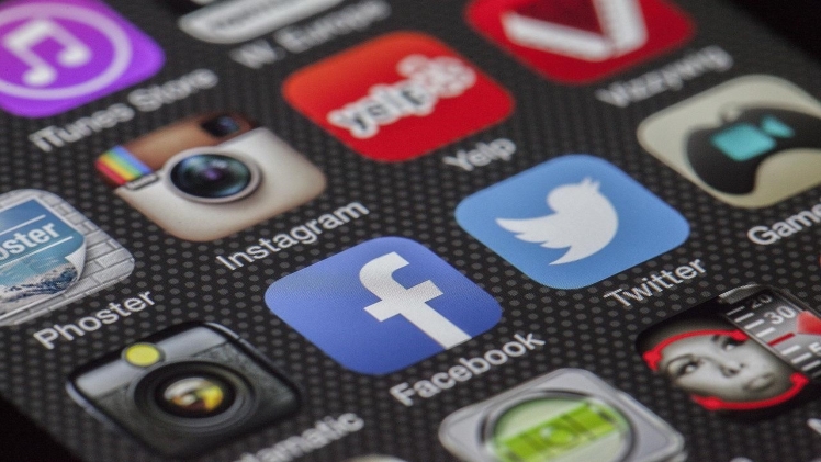 The Importance of Social Connections: Building Friendships Online The Importance of Social Connections Building Friendships Online2