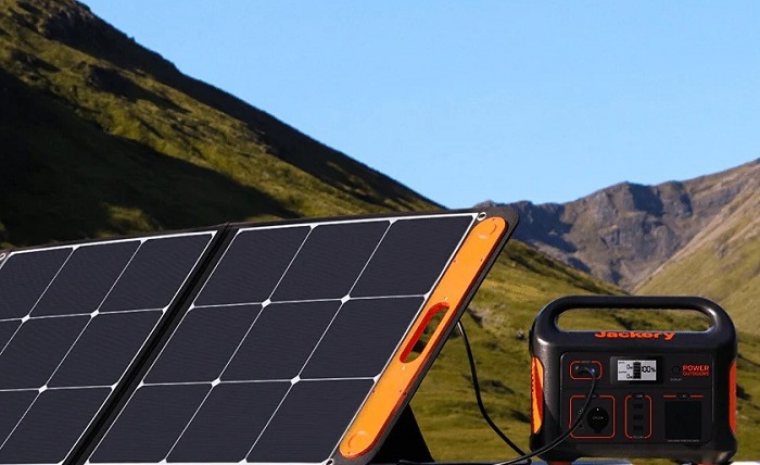 Unleash the Power of the Sun with Jackery SolarSaga 100W Solar Panel: Perfectly Suited for Jackery Portable Power Stations Unleash the Power with Jackery SolarSaga